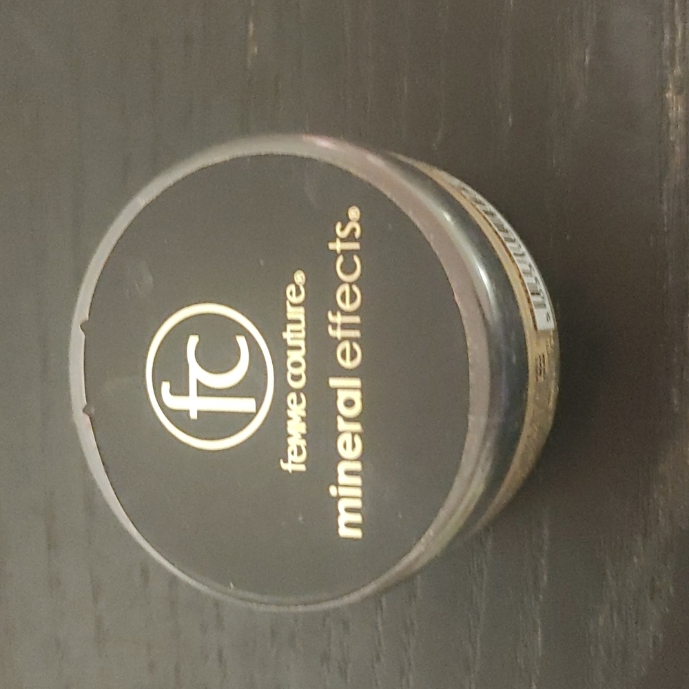Femme Couture Loose Mineral Makeup